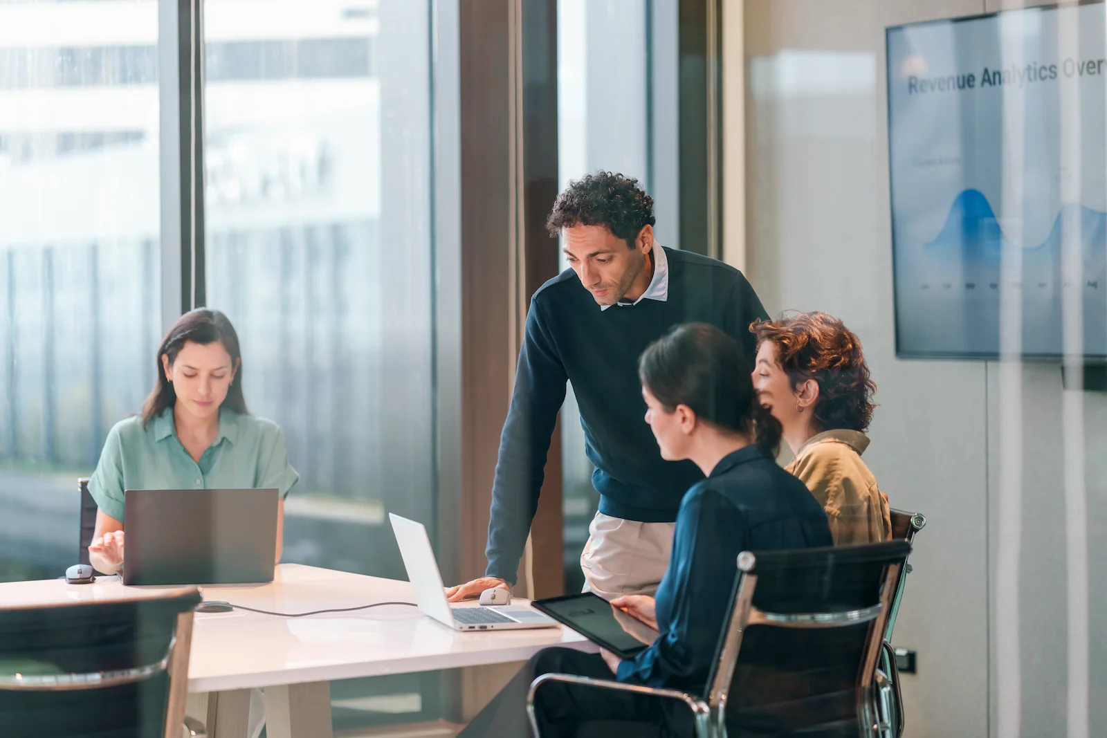 Collaborative culture at HomePoint Insurance Agency where experienced professionals work together to drive innovation, support one another, and provide exceptional customer service through teamwork and shared expertise.