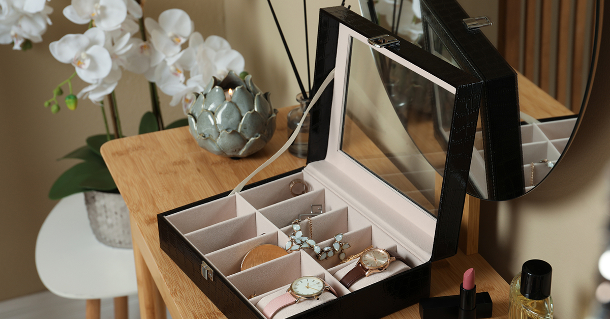 From Heirlooms to Engagement Rings: The Importance of Jewelry Insurance